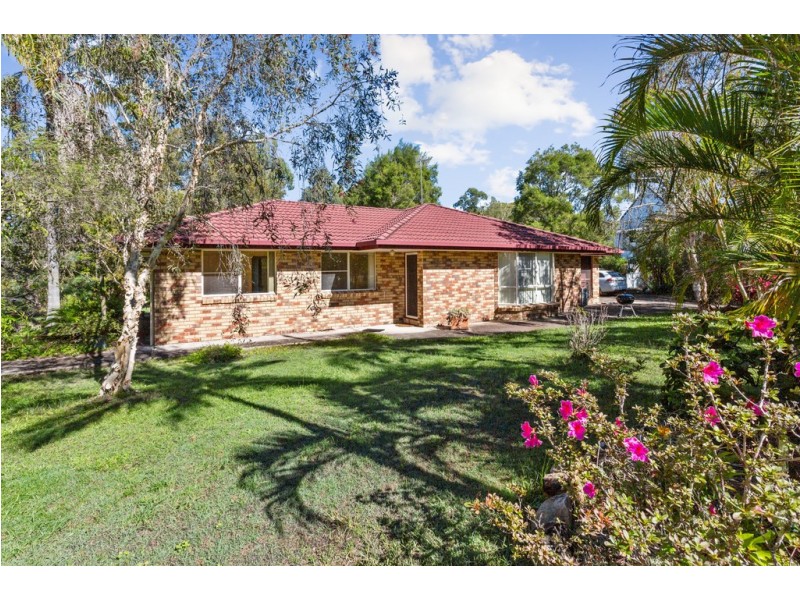 122 Bayside Road, Cooloola Cove QLD 4580