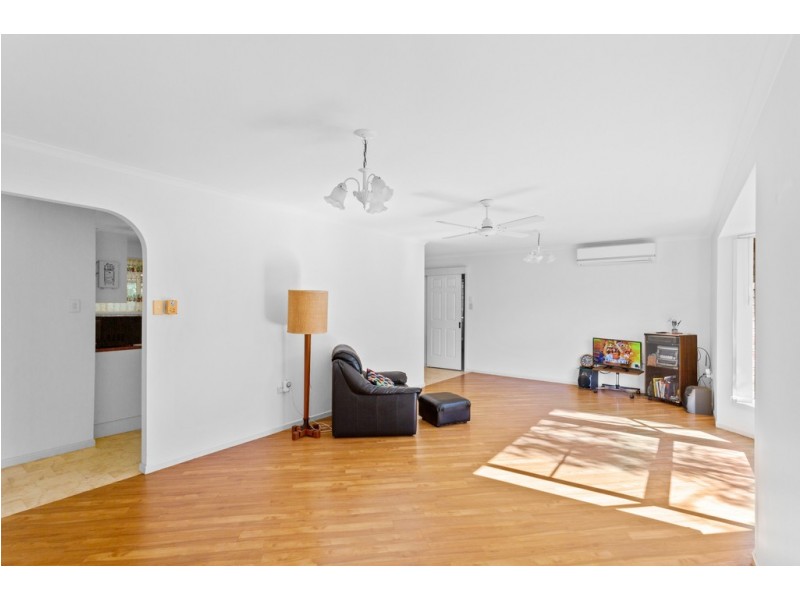 122 Bayside Road, Cooloola Cove QLD 4580