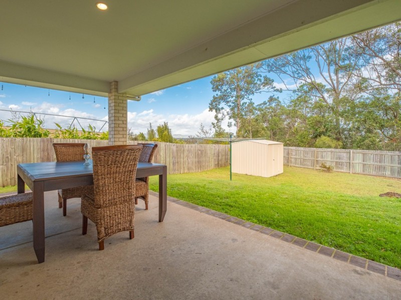 25 Barton Road, Victory Heights QLD 4570