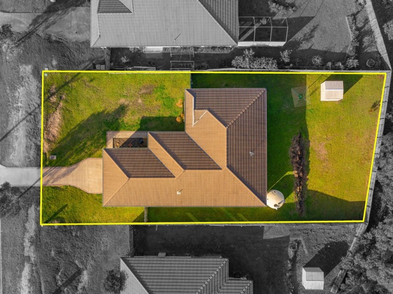 25 Barton Road, Victory Heights QLD 4570