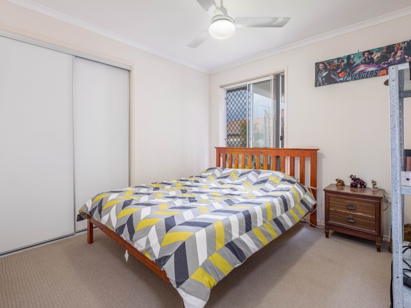 25 Barton Road, Victory Heights QLD 4570