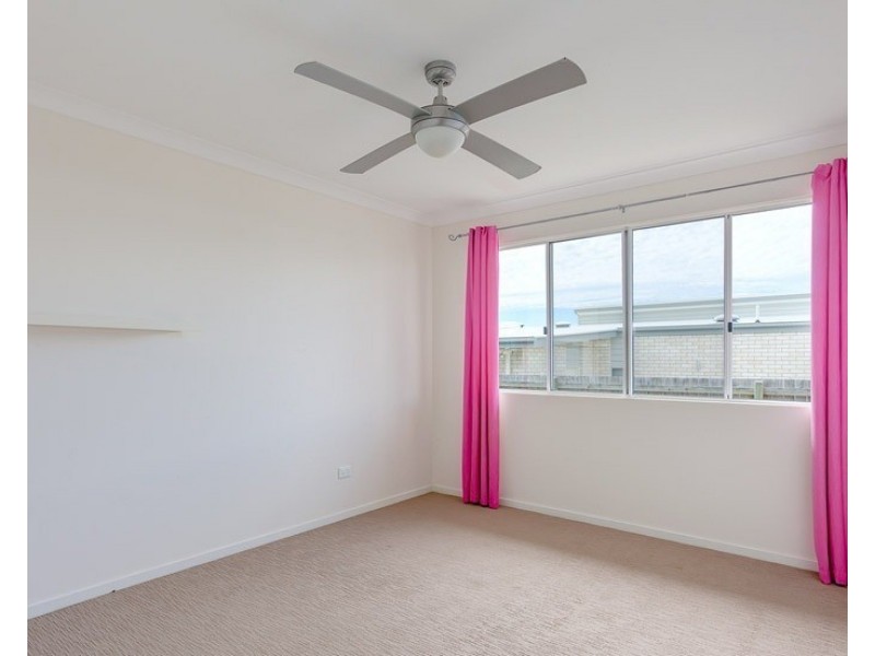 16 Lomandra Avenue, Cooloola Cove QLD 4580