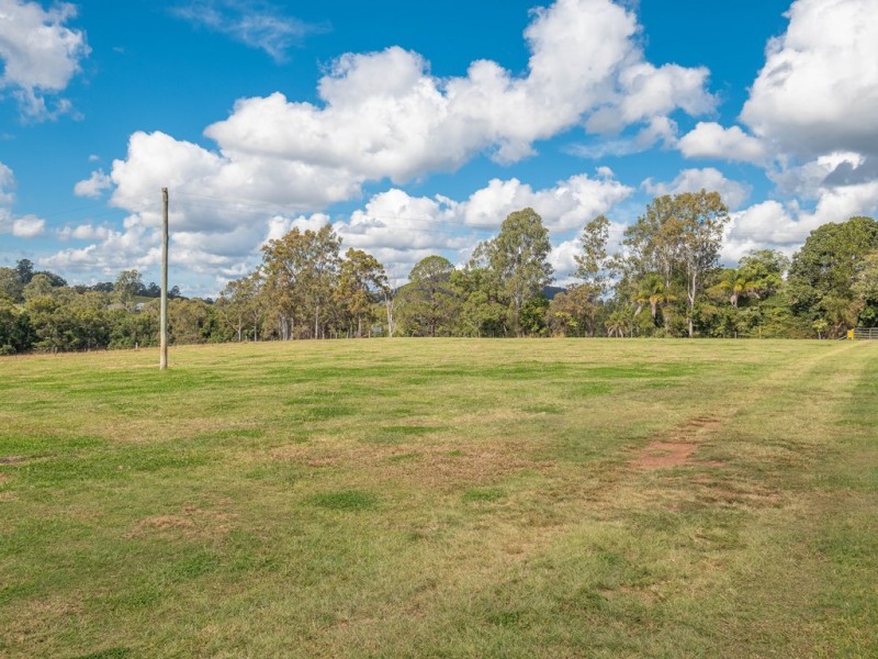 1686 Tin Can Bay Road, Goomboorian QLD 4570