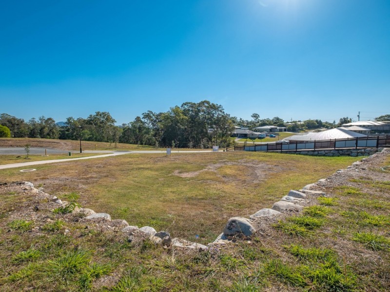 15 Gardenia Court, Southside QLD 4570