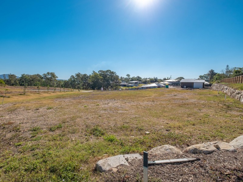 15 Gardenia Court, Southside QLD 4570