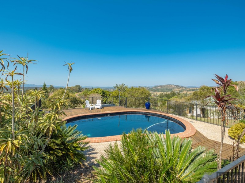 9 Country View Drive, Chatsworth QLD 4570