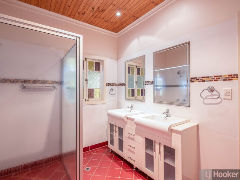 9 Country View Drive, Chatsworth QLD 4570