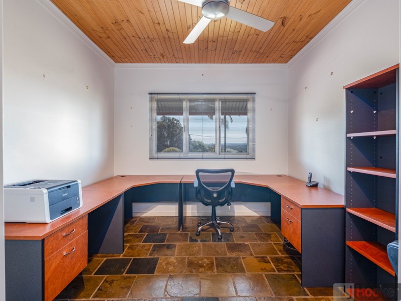 9 Country View Drive, Chatsworth QLD 4570