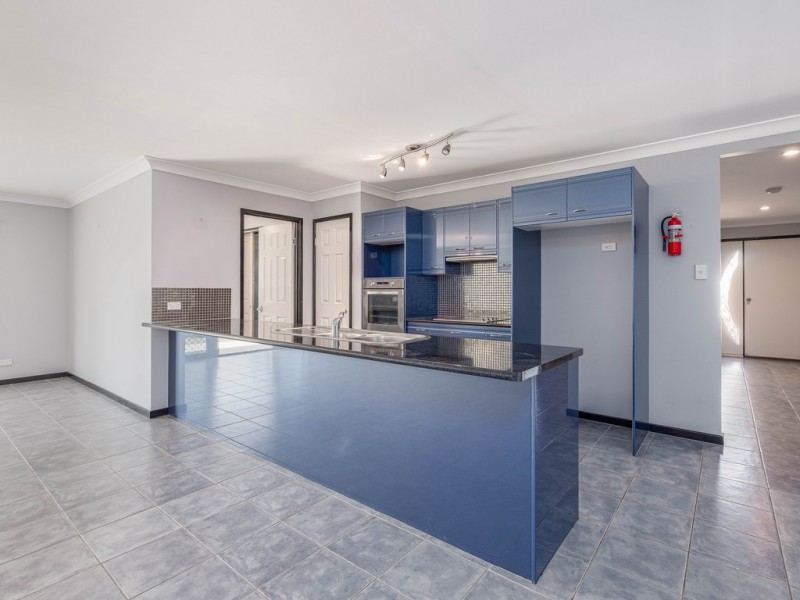 12 Hilltop Avenue, Southside QLD 4570