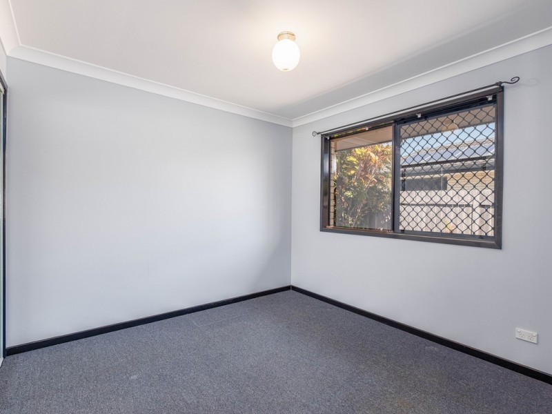 12 Hilltop Avenue, Southside QLD 4570