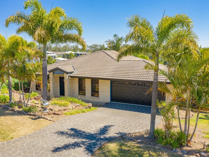 12 Hilltop Avenue, Southside QLD 4570