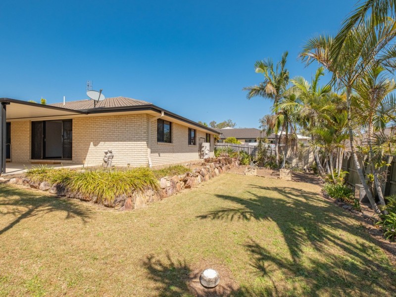 12 Hilltop Avenue, Southside QLD 4570