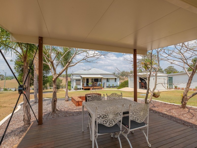 6 Exhibition Road, Southside QLD 4570