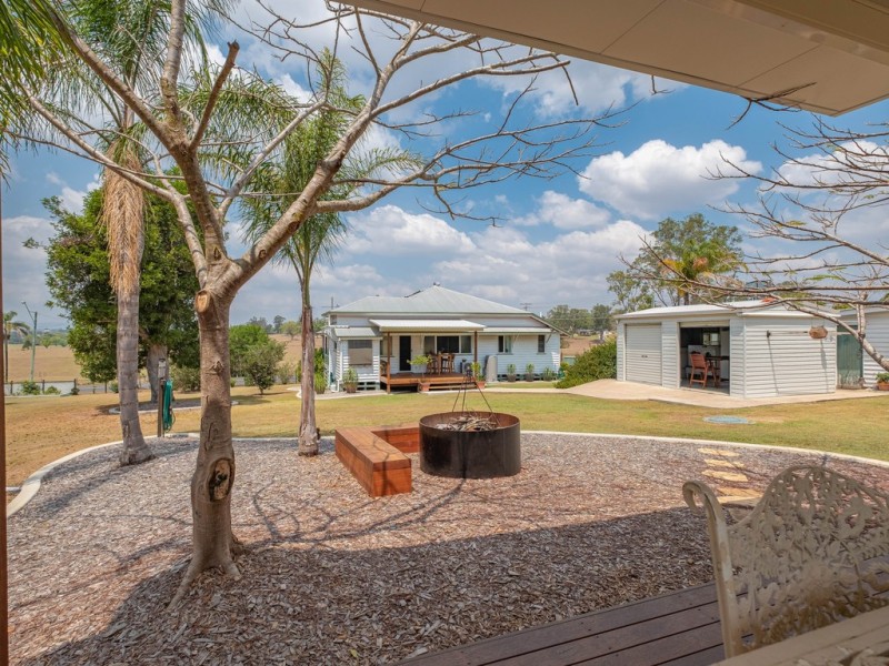 6 Exhibition Road, Southside QLD 4570