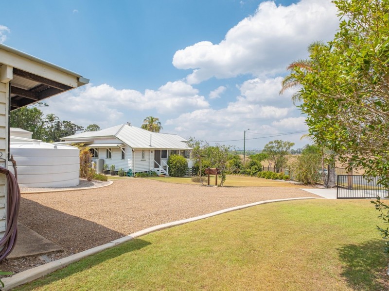 6 Exhibition Road, Southside QLD 4570