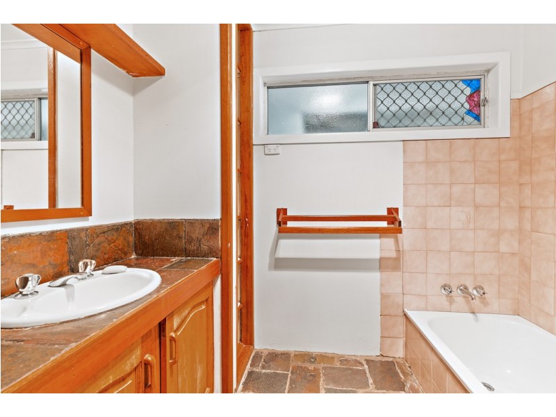 345 Sandy Creek Road, Veteran QLD 4570