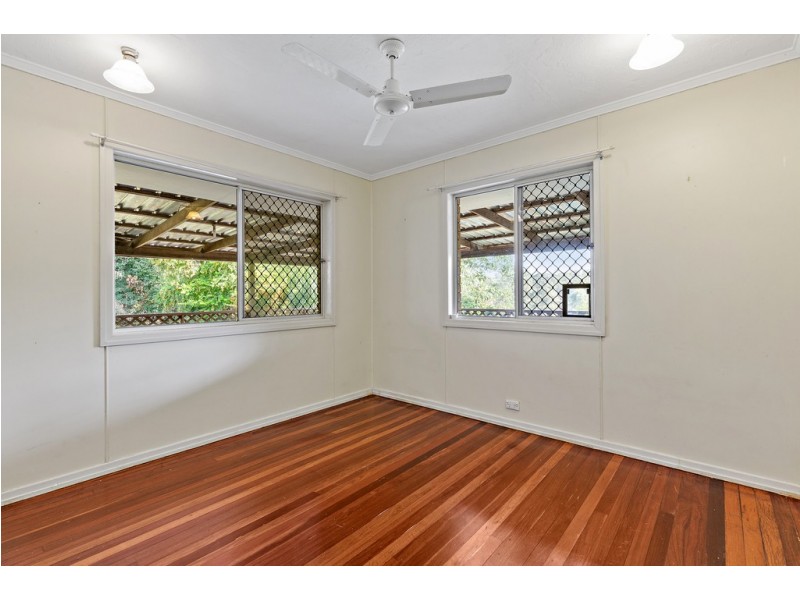 345 Sandy Creek Road, Veteran QLD 4570