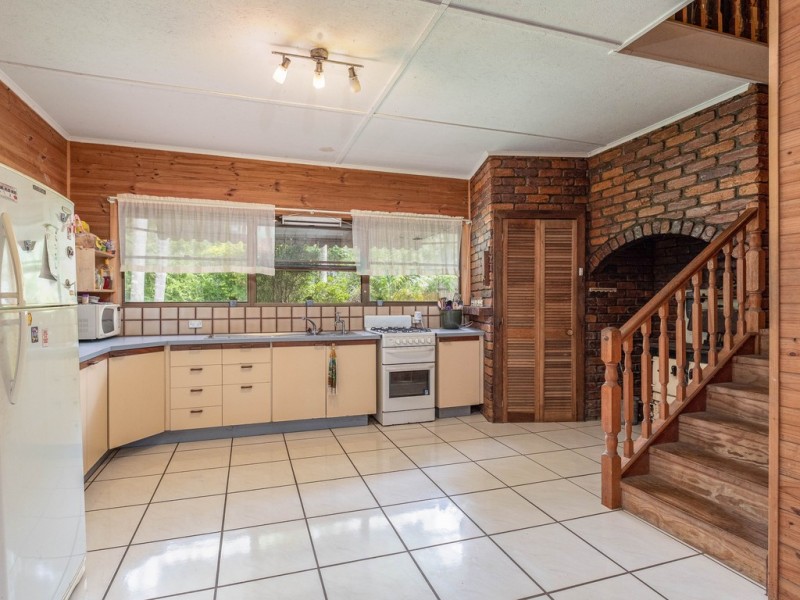 280 Tinana Road, Goomboorian QLD 4570