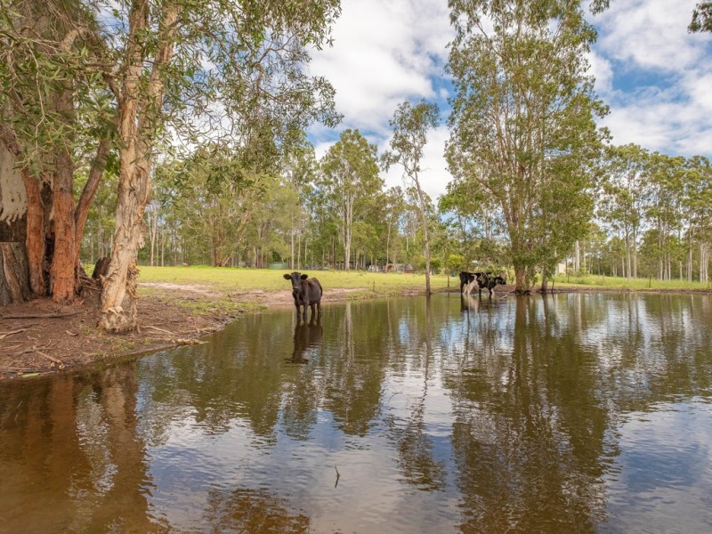 280 Tinana Road, Goomboorian QLD 4570