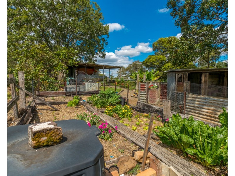 19 Fritz Road, Chatsworth QLD 4570