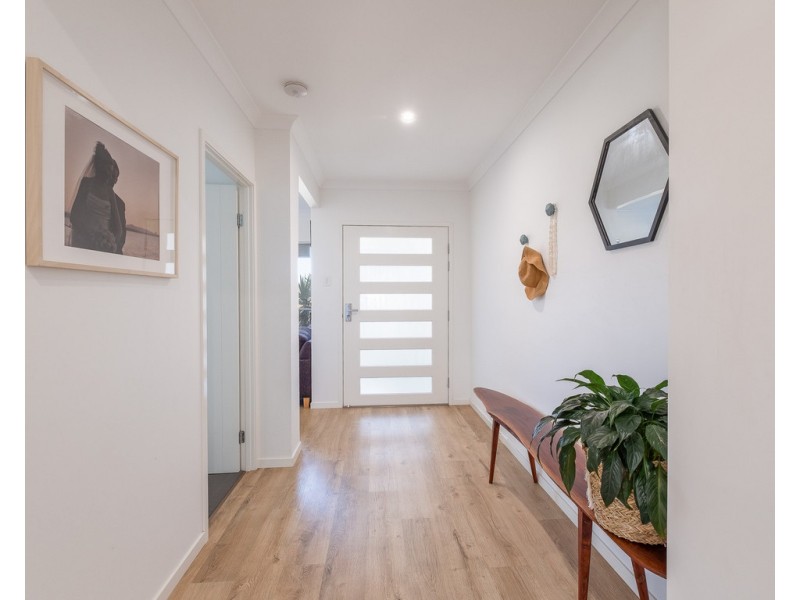 75 Kiaka Road, Lagoon Pocket QLD 4570