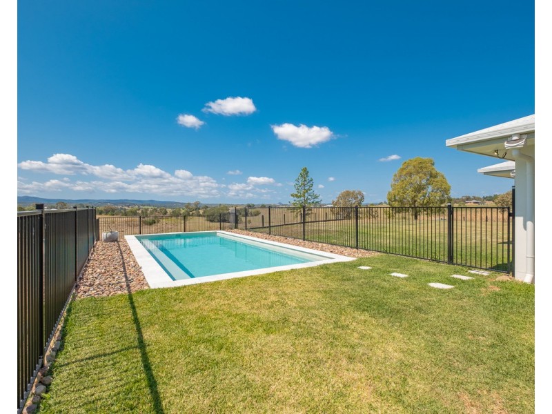 75 Kiaka Road, Lagoon Pocket QLD 4570