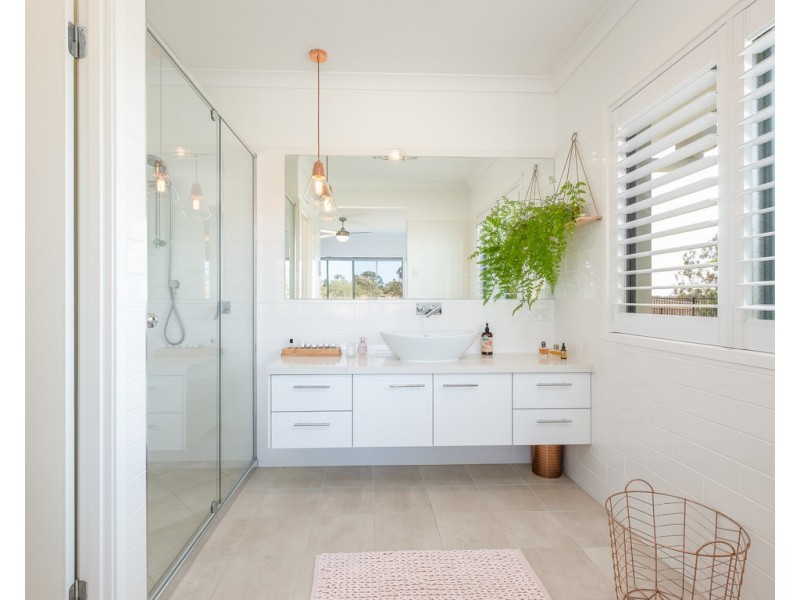 75 Kiaka Road, Lagoon Pocket QLD 4570