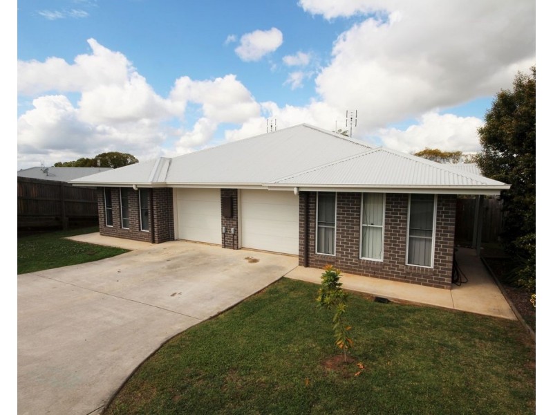 Unit 1 and 2/3 Riverview Court, Monkland QLD 4570