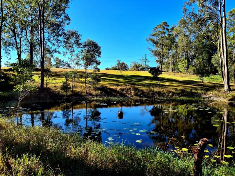 18 Baroona Court, Tamaree QLD 4570