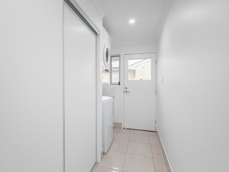15 Rocklea Drive, Southside QLD 4570