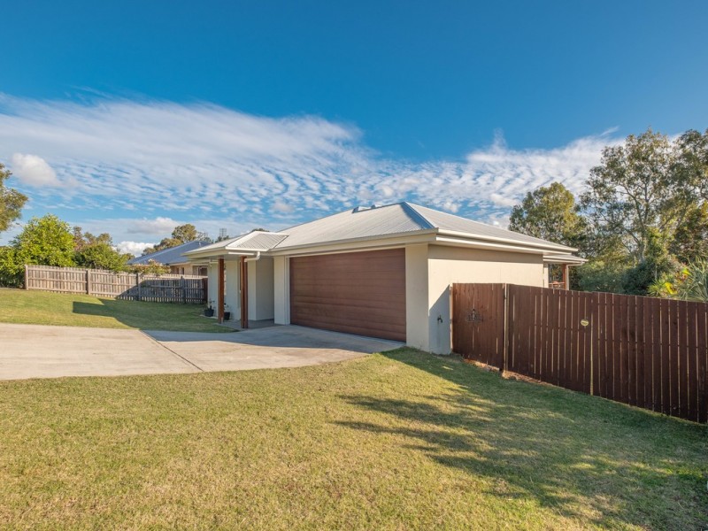 15 Rocklea Drive, Southside QLD 4570
