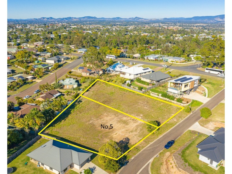 5 Skyline Terrace, Gympie QLD 4570