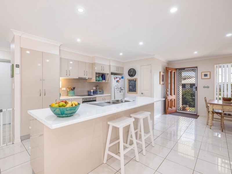 1/7 Trafalgar Court, Southside QLD 4570