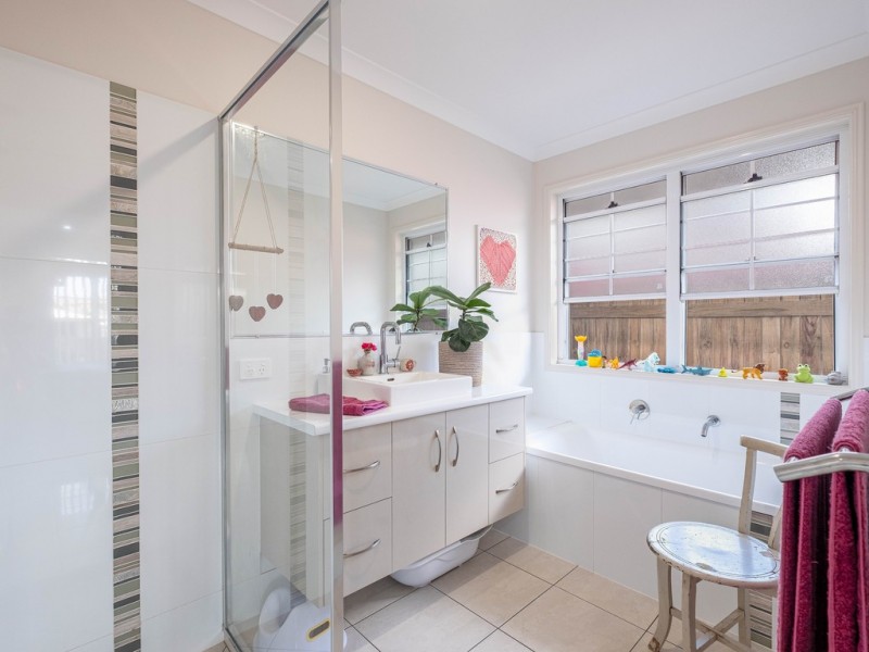 1/7 Trafalgar Court, Southside QLD 4570