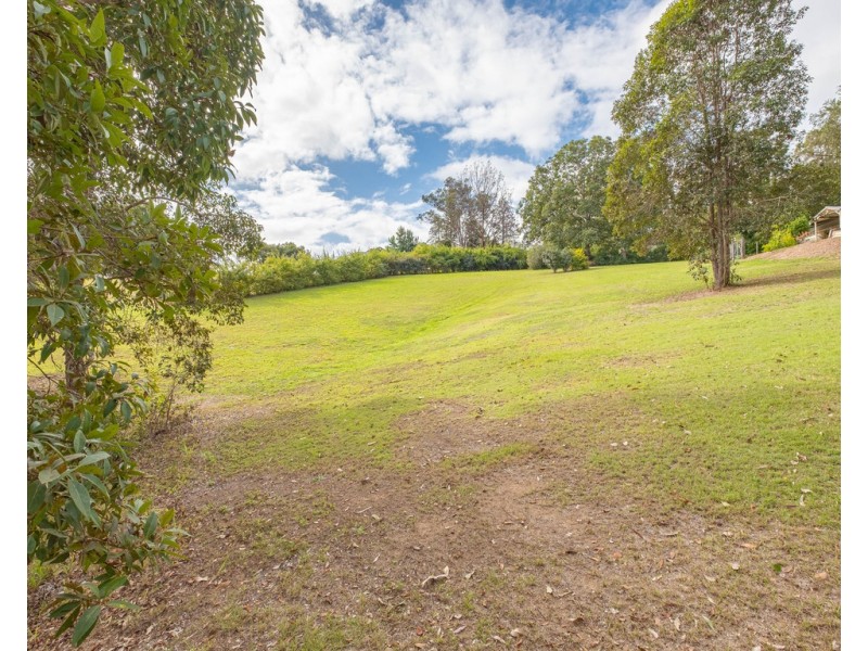 3 Grecian Bends Road, Greens Creek QLD 4570