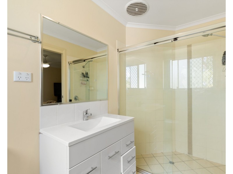 23 Barton Road, Victory Heights QLD 4570