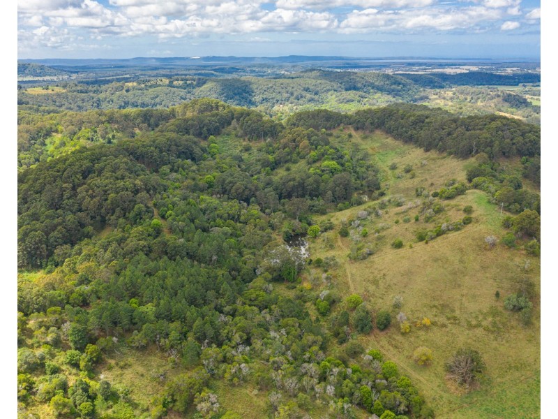 907 Neusavale Road, Kin Kin QLD 4571