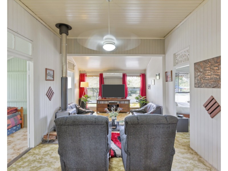 11 Bligh Street, Kilkivan QLD 4600