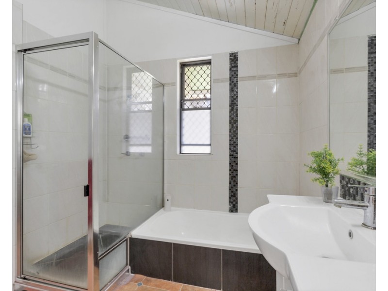 11 Bligh Street, Kilkivan QLD 4600