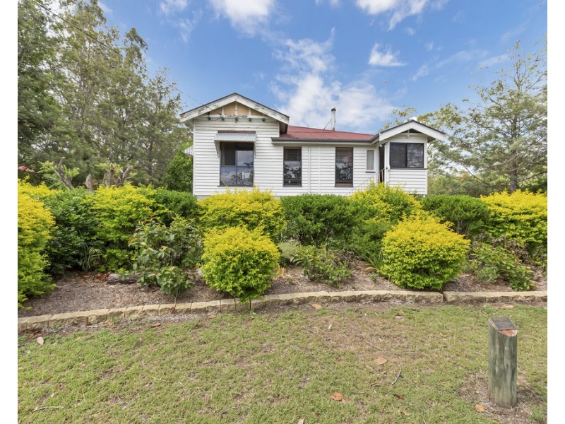 11 Bligh Street, Kilkivan QLD 4600