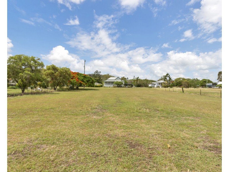 11 Bligh Street, Kilkivan QLD 4600