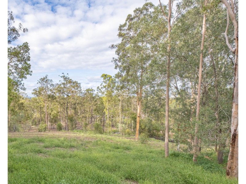 17 Elsom Court, Curra QLD 4570