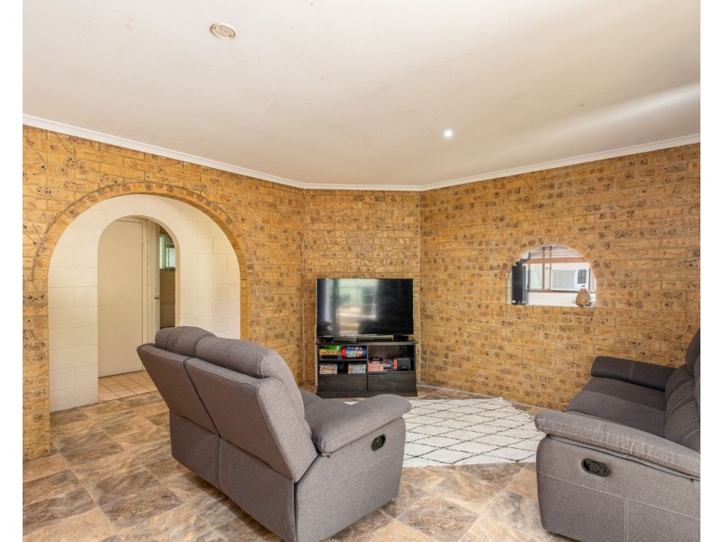 14 Araluen Terrace, Monkland QLD 4570