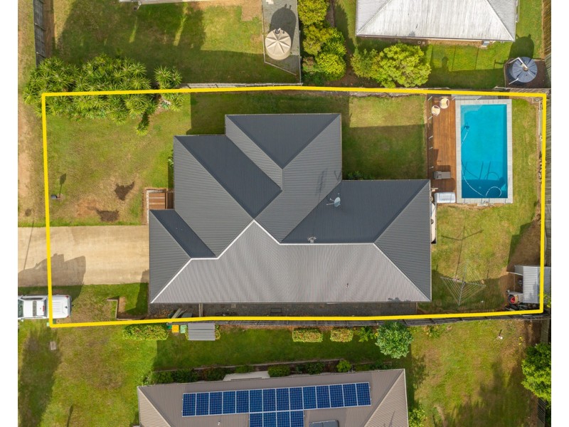 3 Parkview Close, Southside QLD 4570