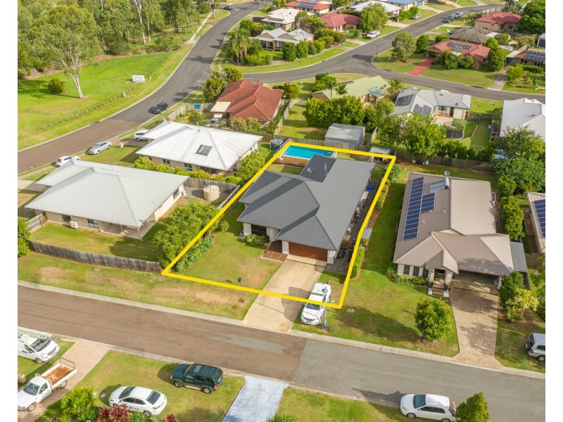 3 Parkview Close, Southside QLD 4570