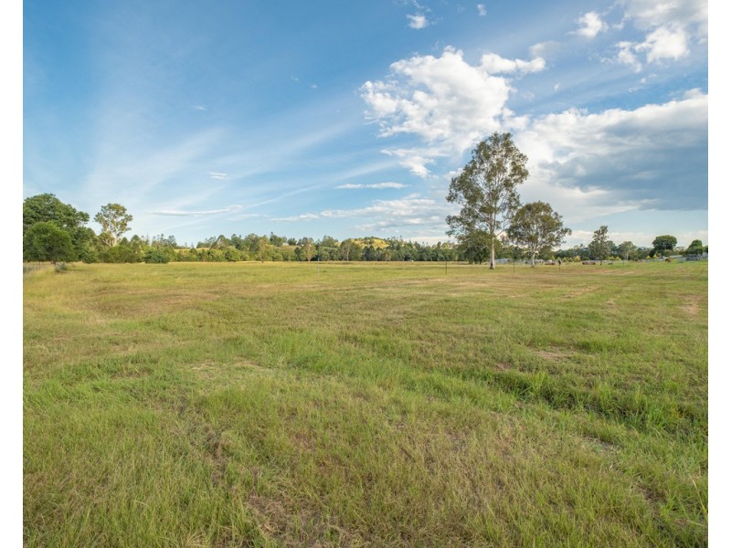 21 Samantha Drive, Pie Creek QLD 4570