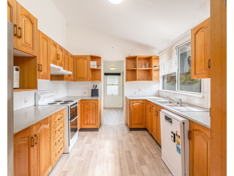 60 Crescent Road, Gympie QLD 4570