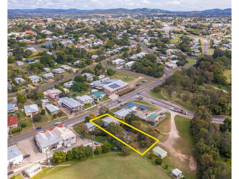 60 Crescent Road, Gympie QLD 4570