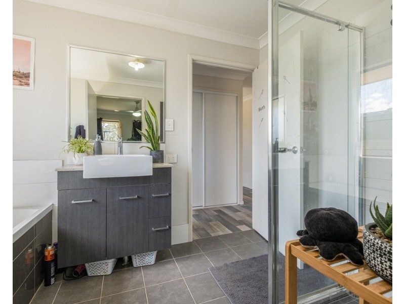 105 Barrett Road, Widgee QLD 4570