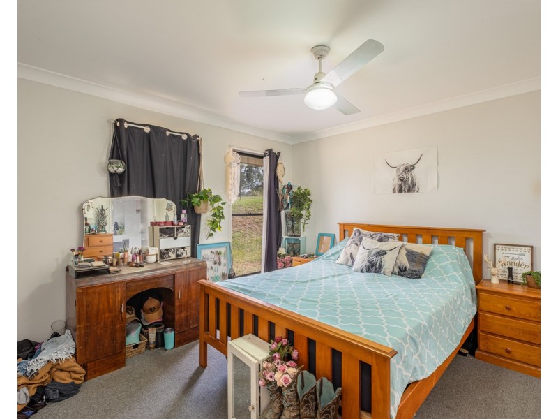 105 Barrett Road, Widgee QLD 4570